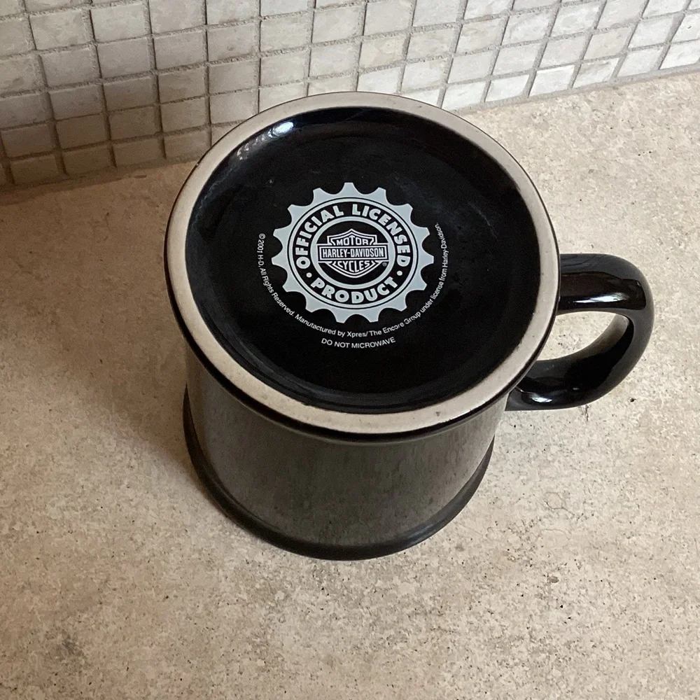 HARLEY DAVIDSON OFFICIAL EMBOSSED 16oz COFFEE MUG NWOT